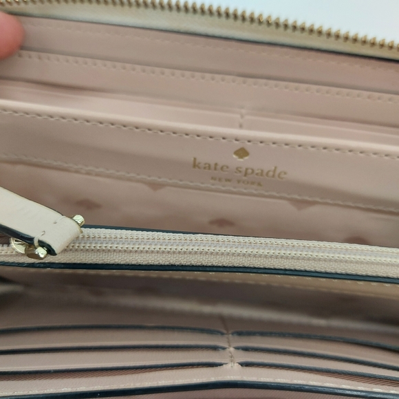 Kate Spade leather wallet - Picture 3 of 11